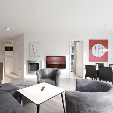 Duenenvilla 8, Whg 1 *